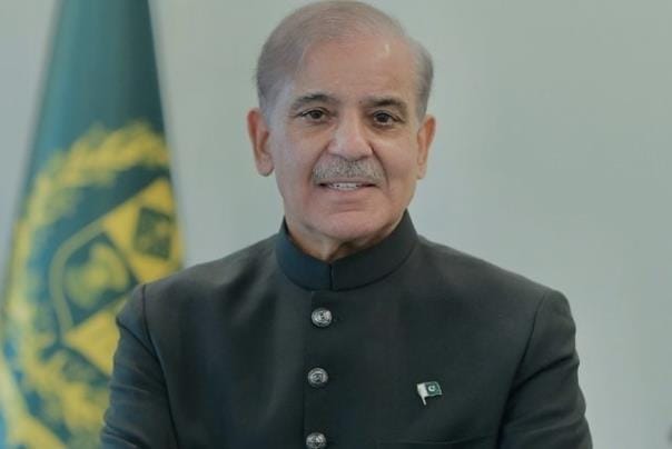وزیراعظم پاکستان کا ٹویٹر استعمال غیر شرعی قرار؟