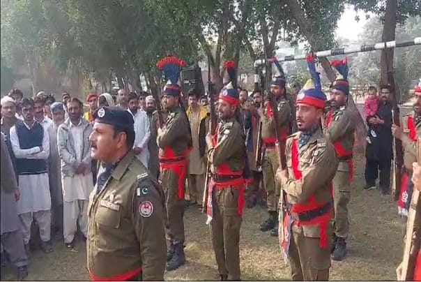 ہکلہ انٹرچینج پر شہید پولیس کانسٹیبل کی نماز جنازہ مظفرگڑھ میں ادا