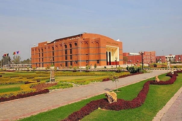 جامعہ زکریا،سپورٹس سیٹوں پرکھلواڑ، ہائیکورٹ نے جواب طلب کرلیا
