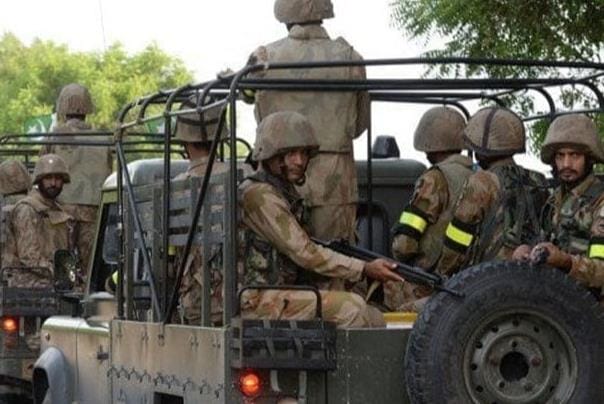 رینجرز اہلکاروں کی شہادت کے بعد فوجی دستے ڈی چوک پہنچ گئے