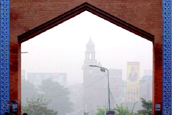 سموگ سے تنگ شہریوں کیلئے محکمہ موسمیات کی جانب سے بڑی خوشخبری