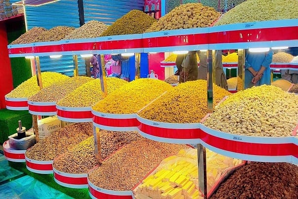 خشک موسم میں خشک میوہ جات کا استعمال خواتین کی خوبصورتی بڑھانے کے لئے مفید